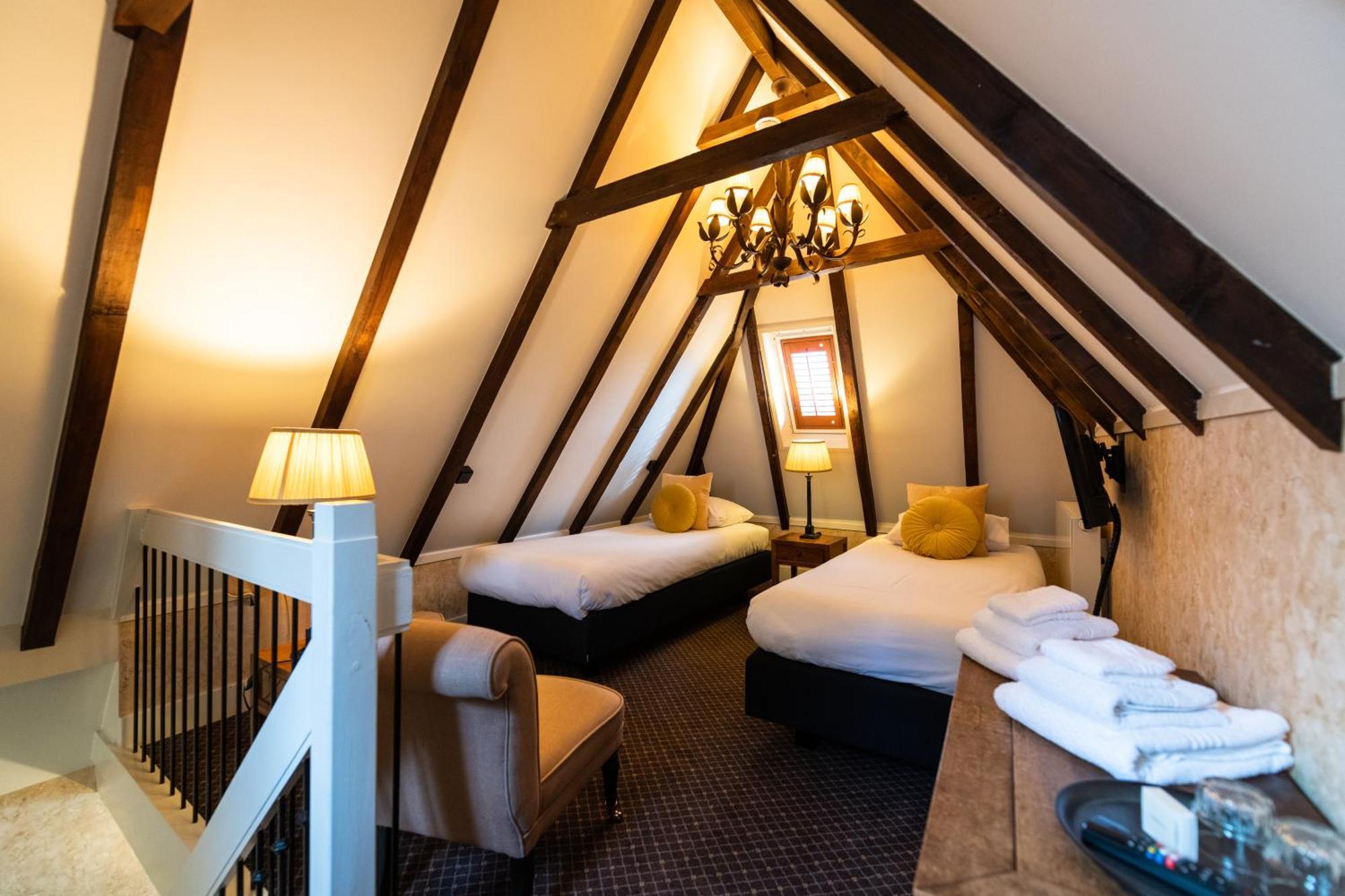 Grand Boutique Hotel-Restaurant Huis Vermeer 迪温特 客房 照片